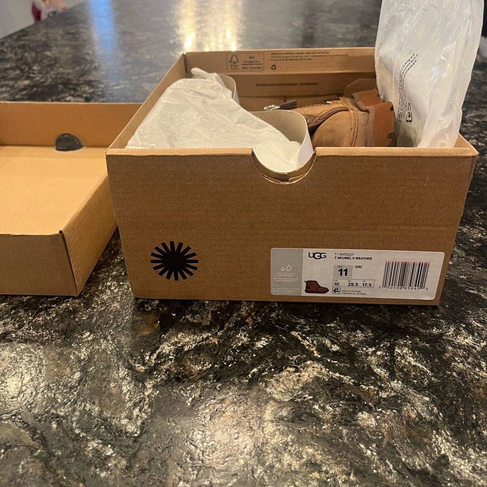 Uggs kids boots